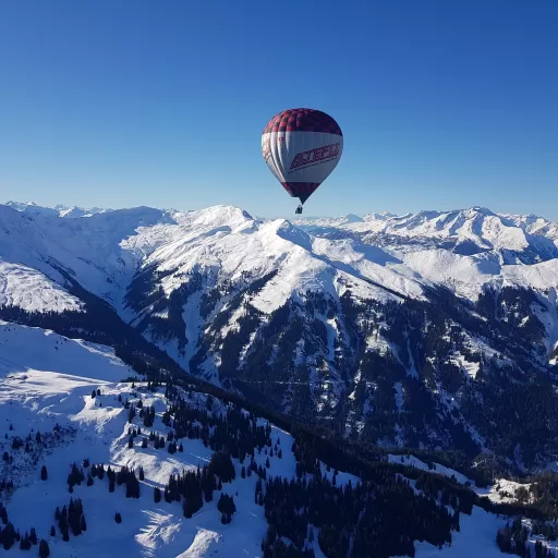 Hoch über den Alpen