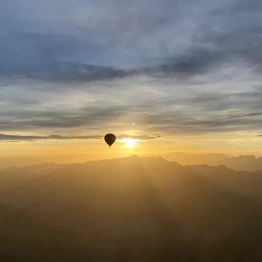 Ostwindballon vor dem Säntis